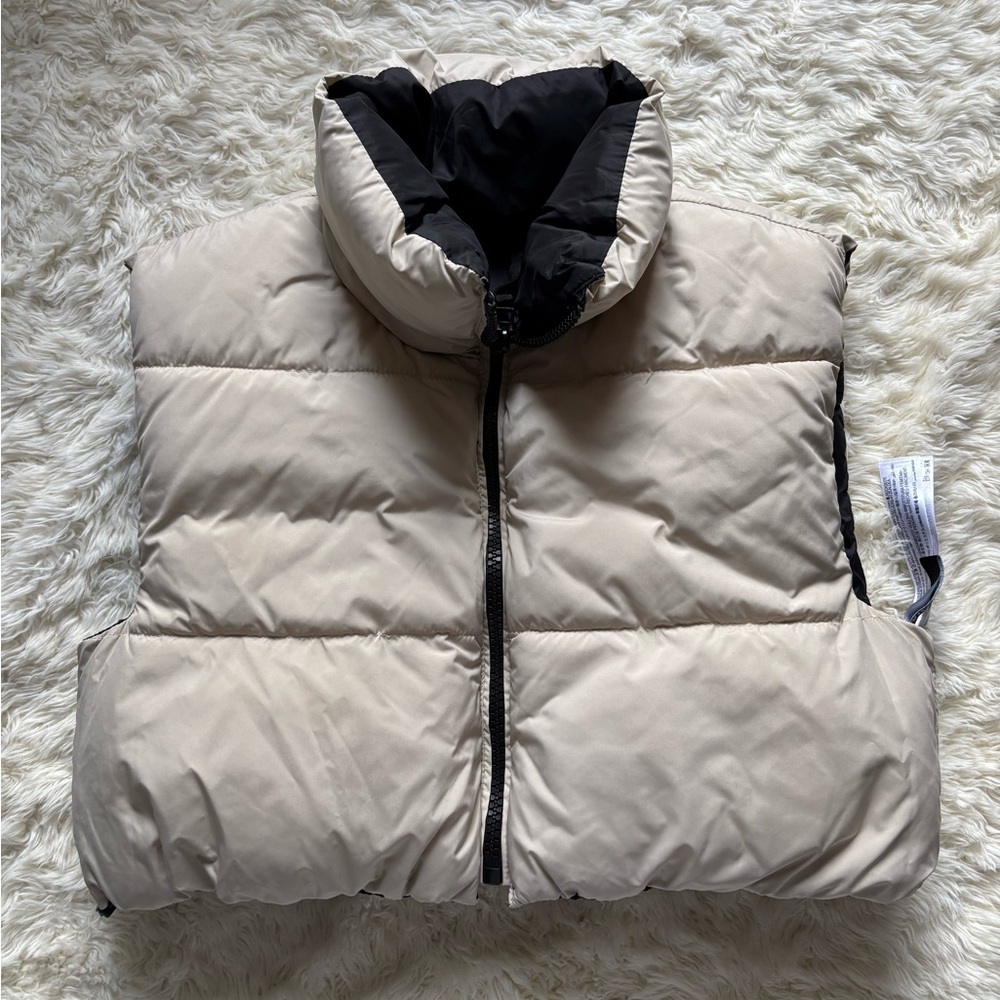 Zara Women's Reversible Puffer Vest
